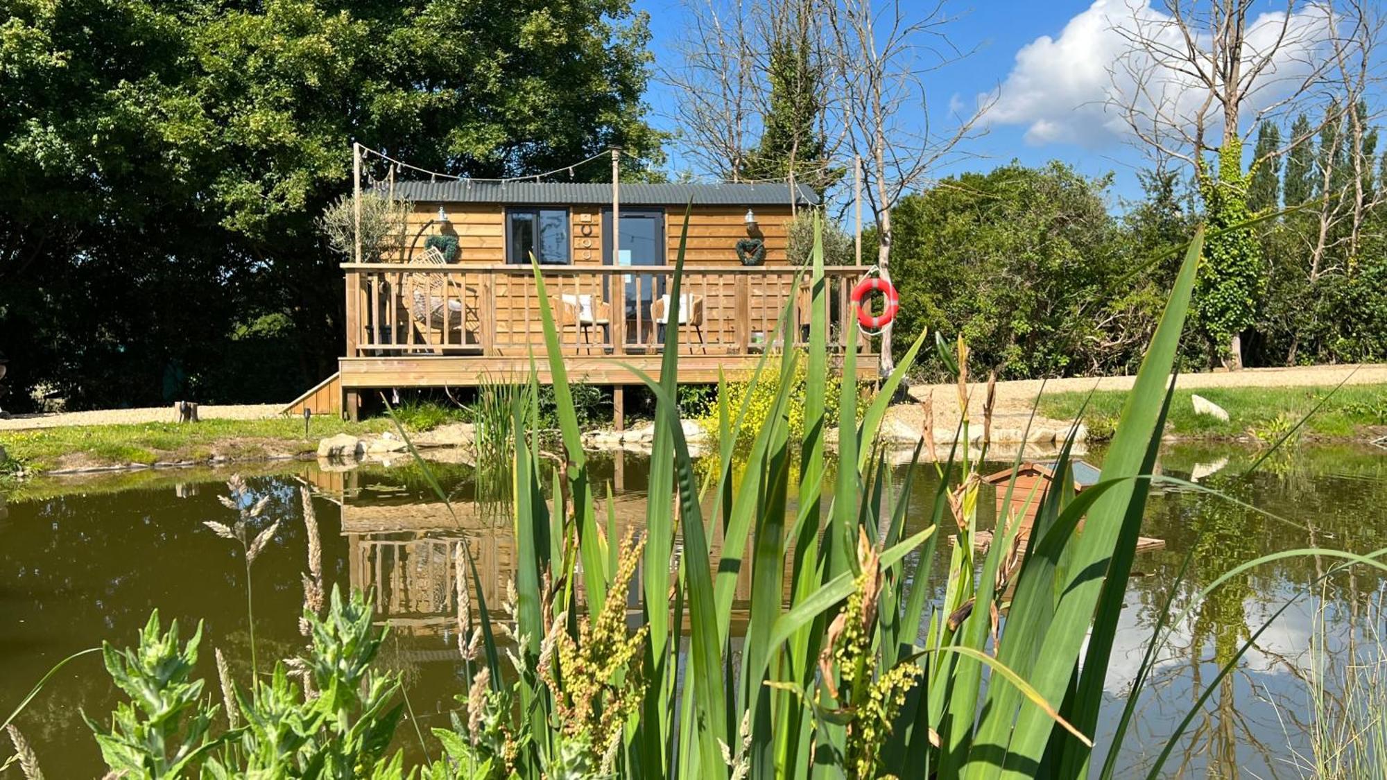 Rusty Duck Retreat Shepherds Hut Shedfield エクステリア 写真