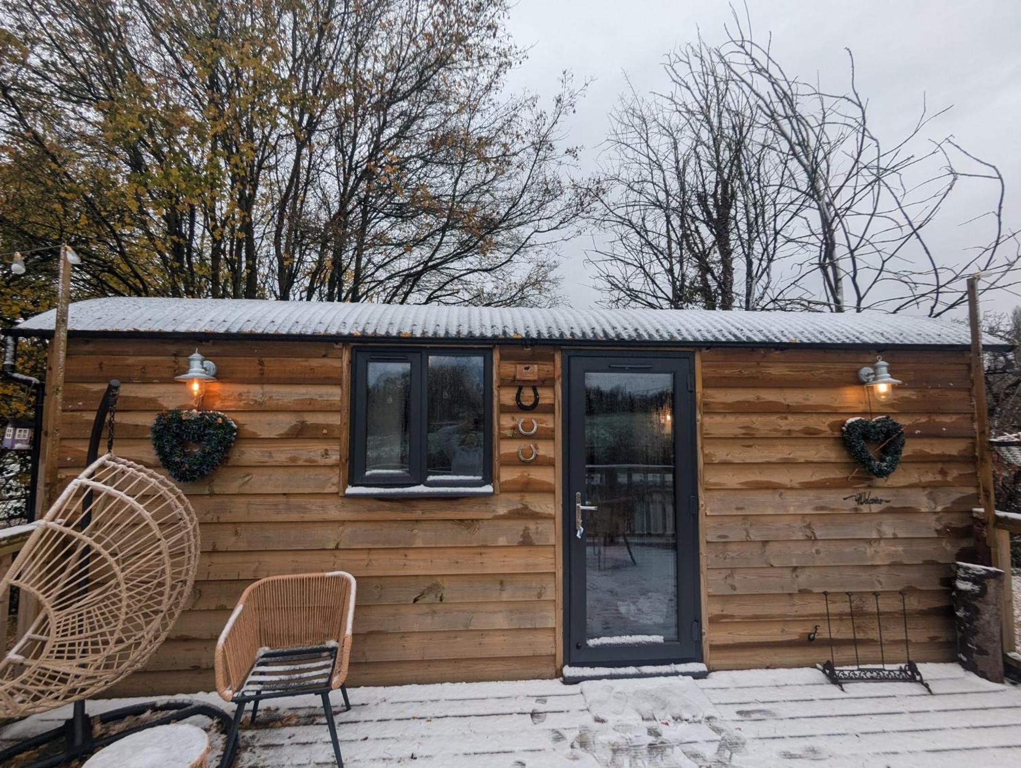 Rusty Duck Retreat Shepherds Hut Shedfield エクステリア 写真